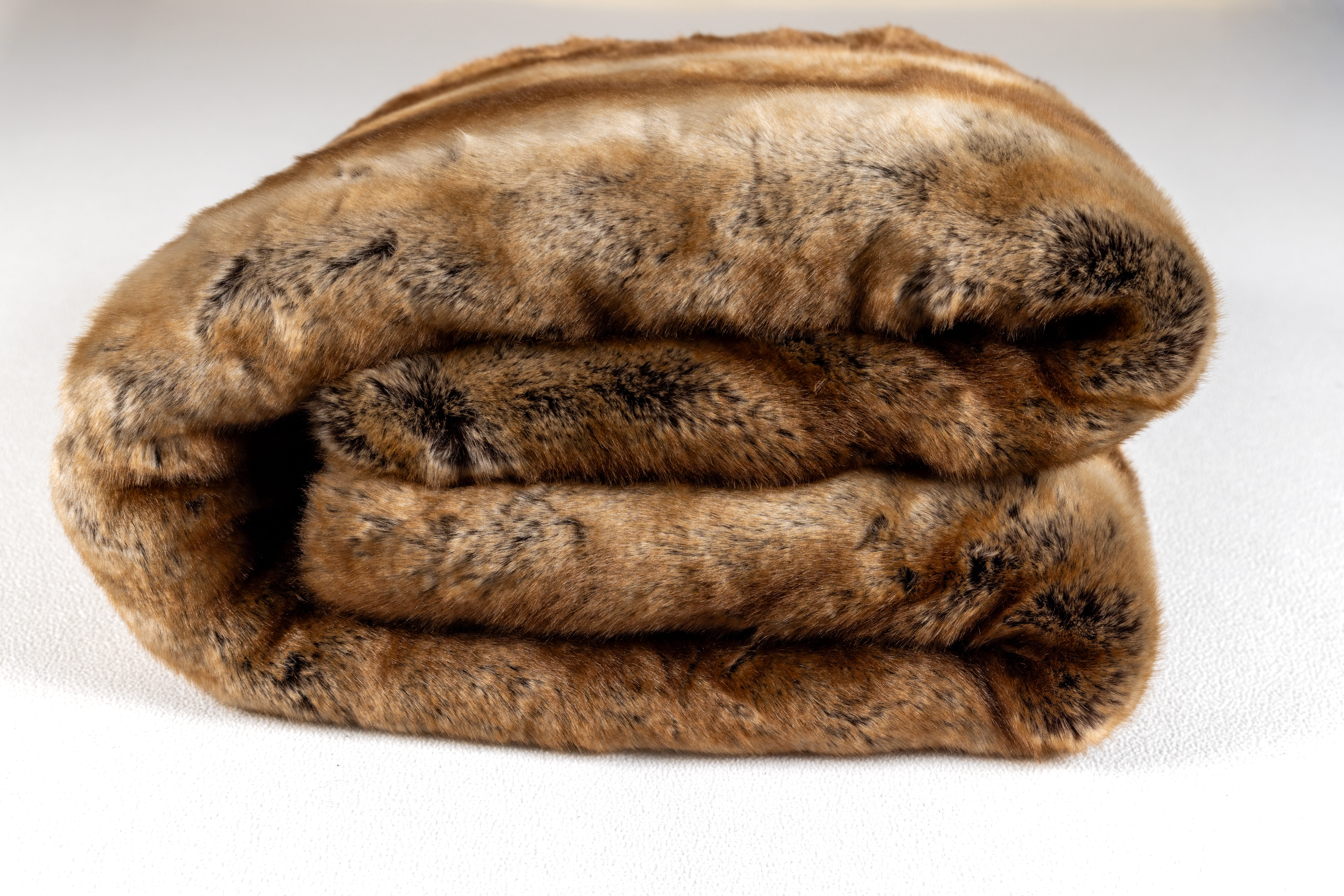 Kunstfelldecke Zobel Braun Kunstfelldecke Zobel in der Farbe Braun - Star Home Textil