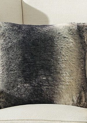 Webpelzkissen Schakal