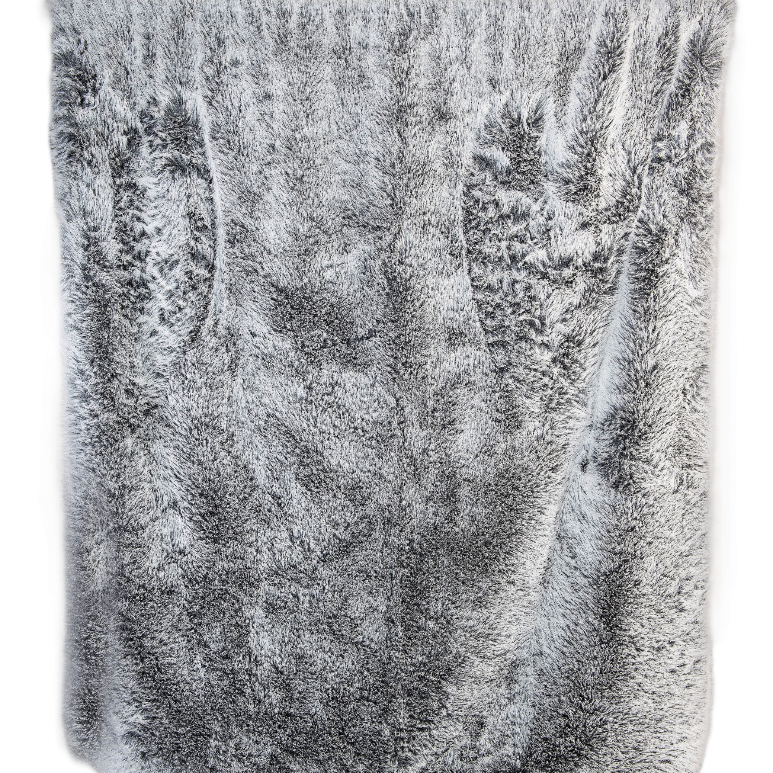 Kunstfelldecke Silber Wolf in Silber/Grau - Star Home Textil