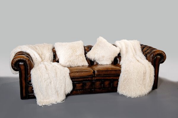 Kunstfelldecke & Kunstfellkissen Emu in Weiß - Star Home Textil