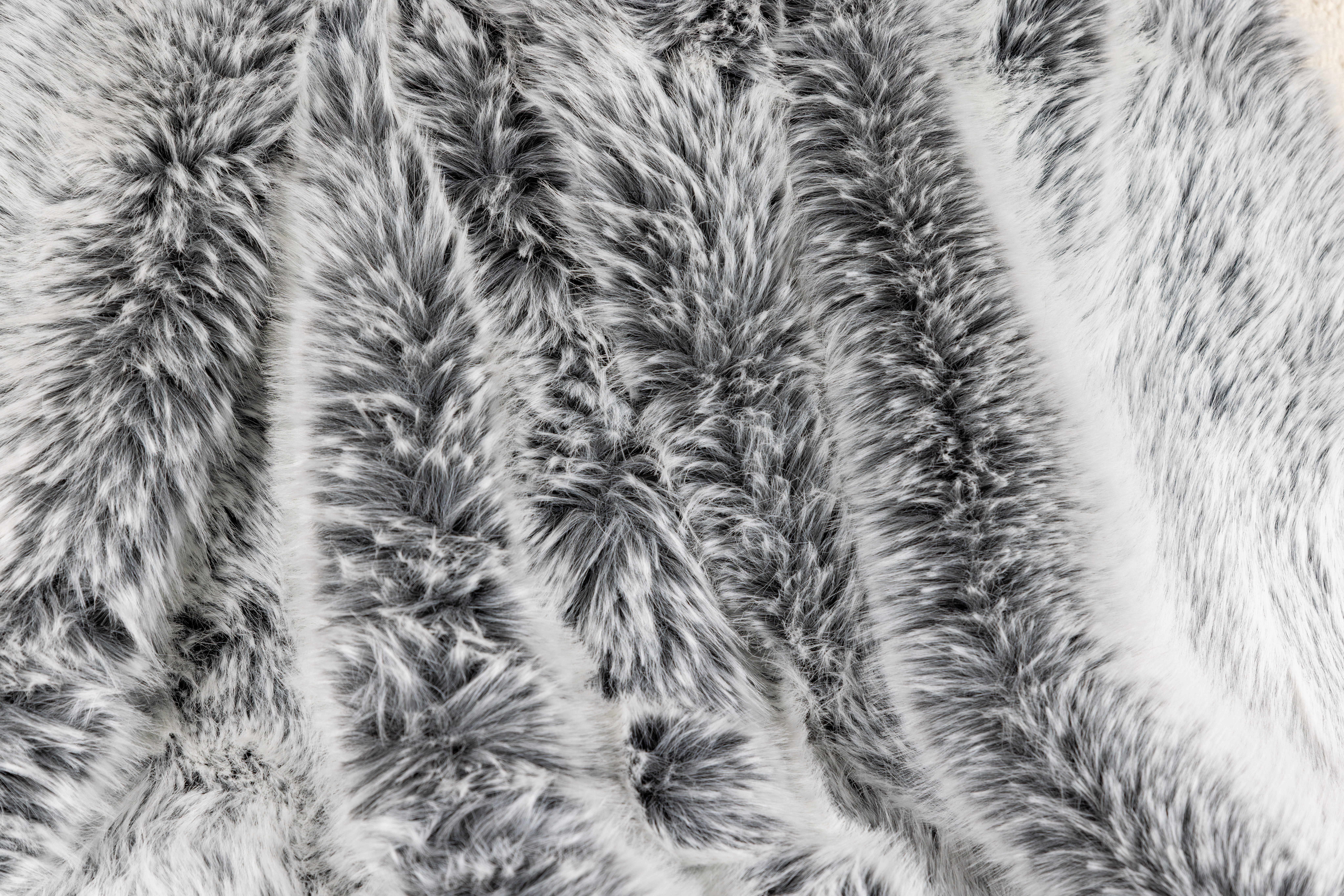 Kunstfelldecke Silber Wolf – Star Home Kunstfelldecke Silber Wolf in der Farbe Silber - Star Home Textil